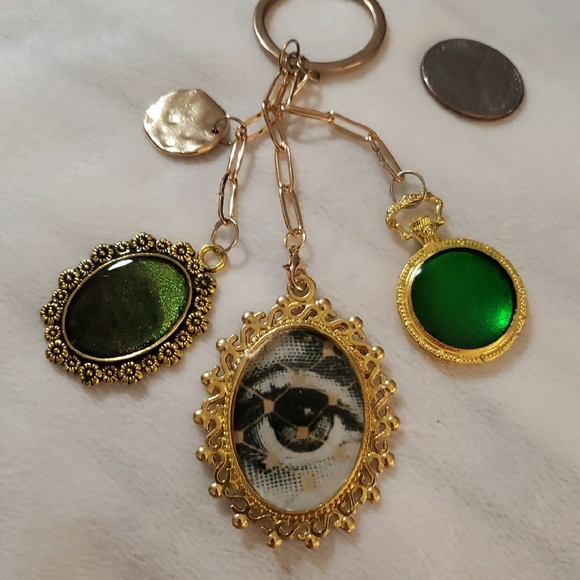 ✨Luxury Italian Art Keychain Fornasetti Inspired Gold Bag Charm FREE SHIPPING - Picture 4 of 6